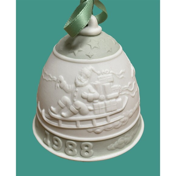 Vtg. LLADRÓ 1988 Porcelain Christmas BELL  Ornament Hand Made Spain Ltd Series - Picture 1 of 5
